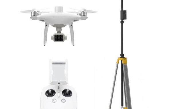dron-dji-phantom-4-multispectral-mobilna-stanciya-dji-d-rtk-2-combo